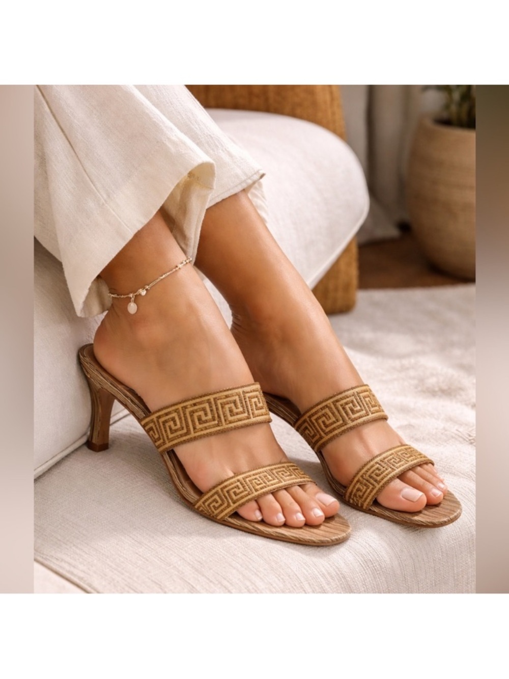 MANOLO BLAHNIK‎ | Y2K Woven Greek Key Mule Heels Brown EU 39 Italy